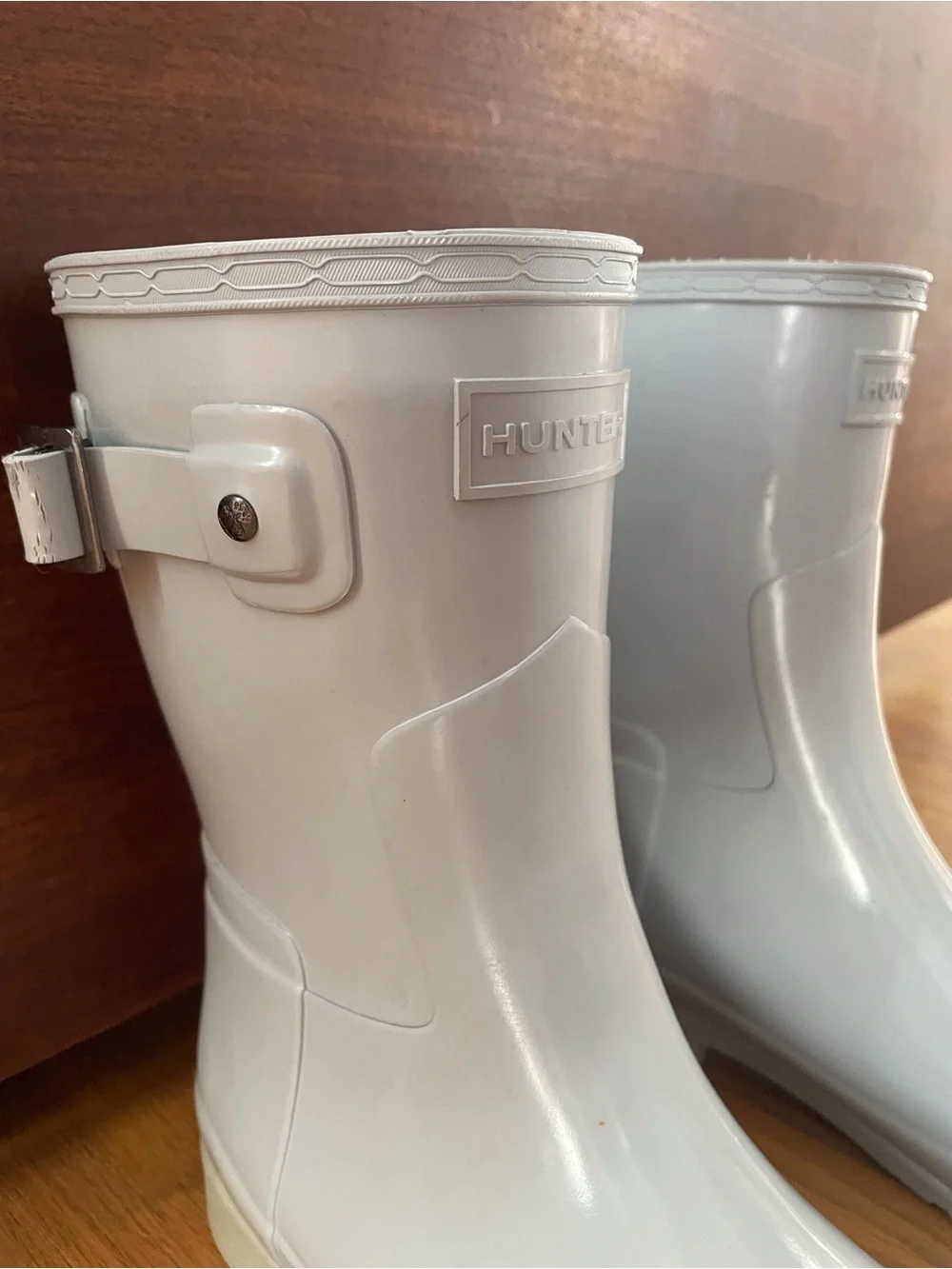 Hunter neurtral grey